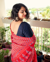 Load image into Gallery viewer, Red &amp; Blue Buti Saree
